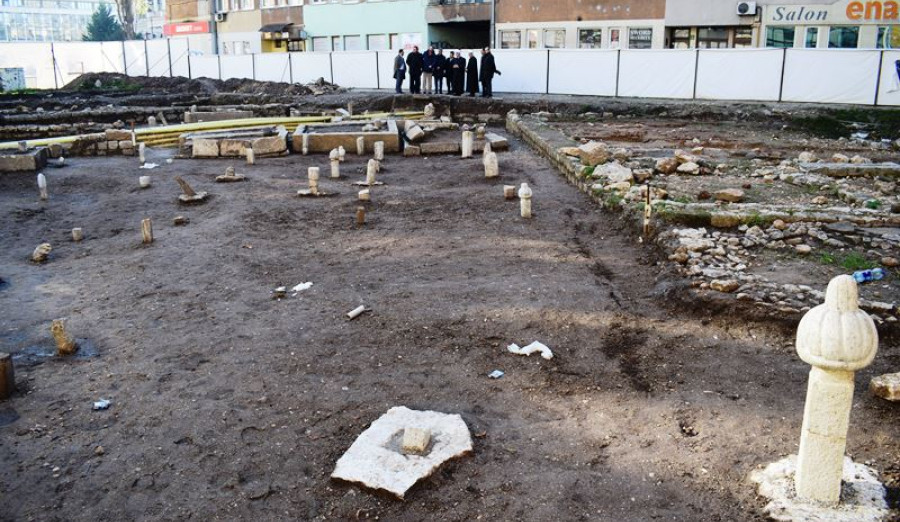 Ajnadžić sa reisu-l-ulemom Huseinom efendijom Kavazovićem posjetio park Kalin hadži Alijine džamije