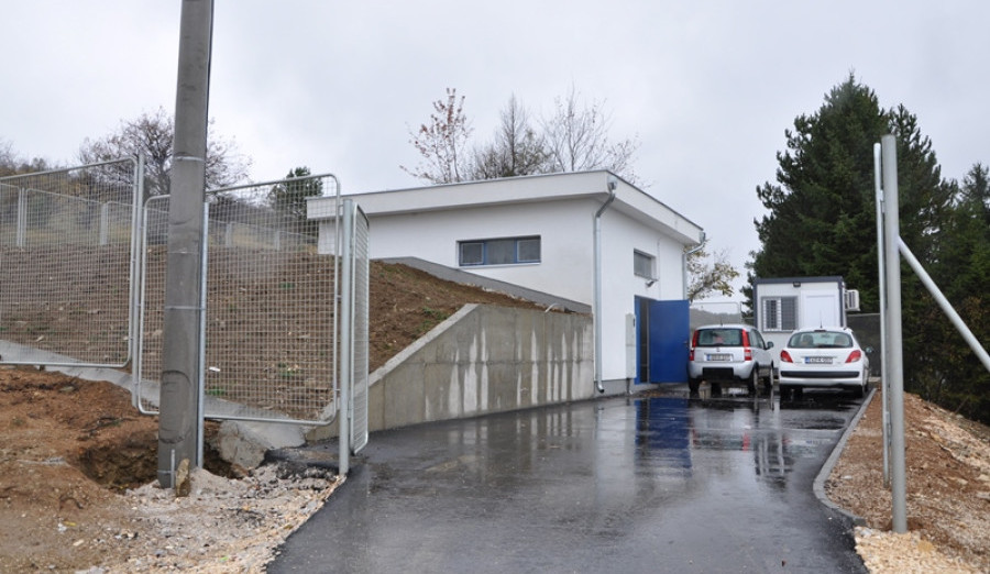 Okončani radovi na sanaciji asfalta duž trase novog vodovoda na Nahorevu
