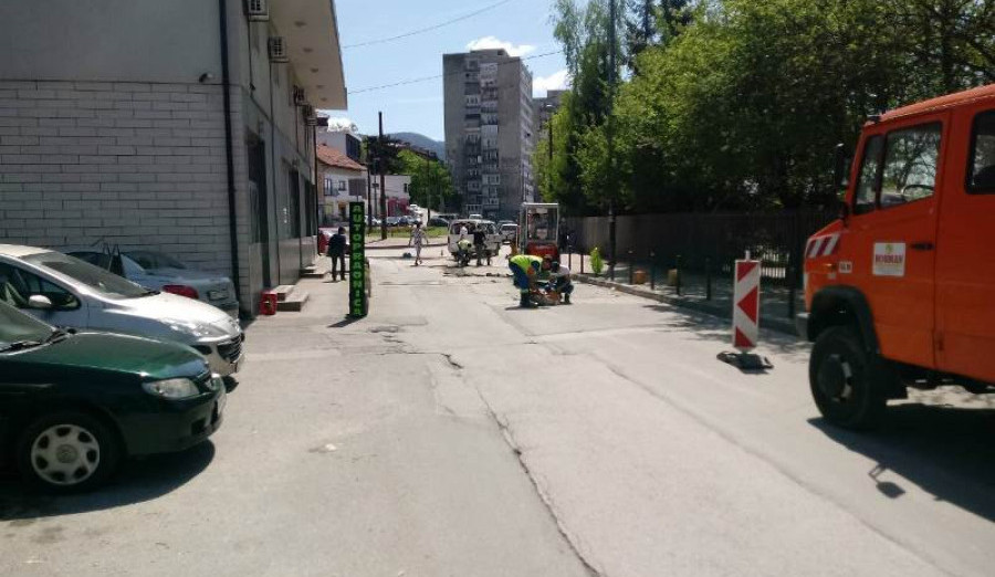 Sanacija oštećenja na saobraćajnicama u Centru
