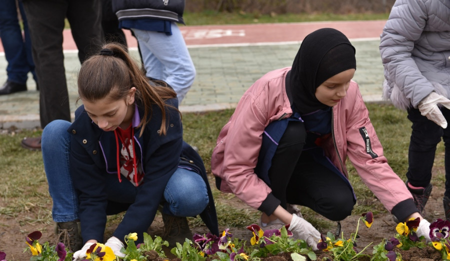 OŠ „Isak Samokovlija“ dobija „botanički kutak“
