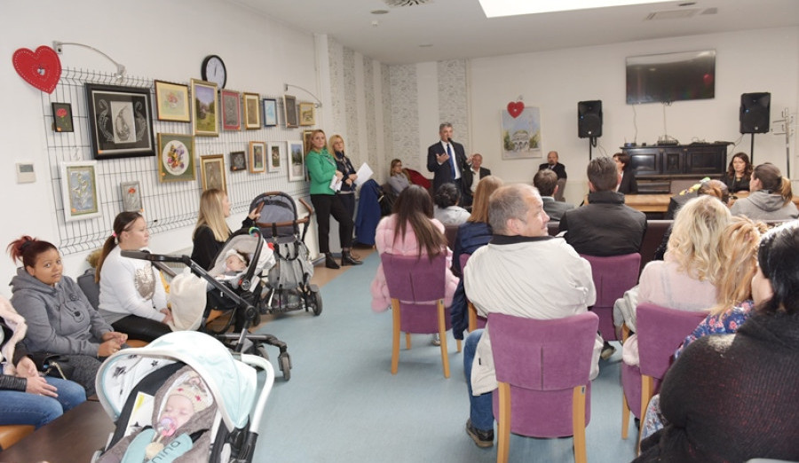 Još 62 porodilje će dobiti novčanu podršku Općine Centar