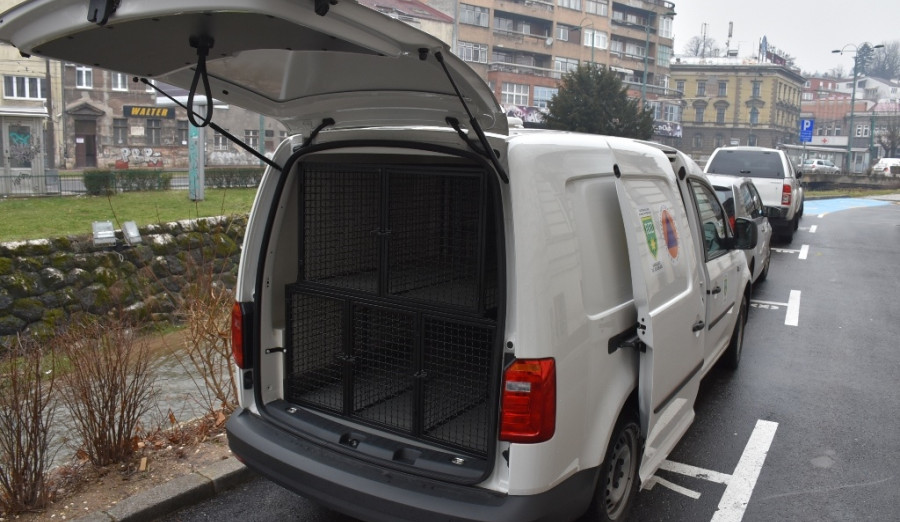 Prijava lokacija napada na ljude i okupljanja pasa lutalica na Centru