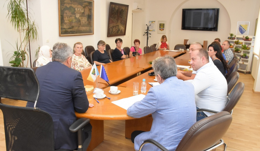 Načelnik Ajnadžić razgovarao sa građanima