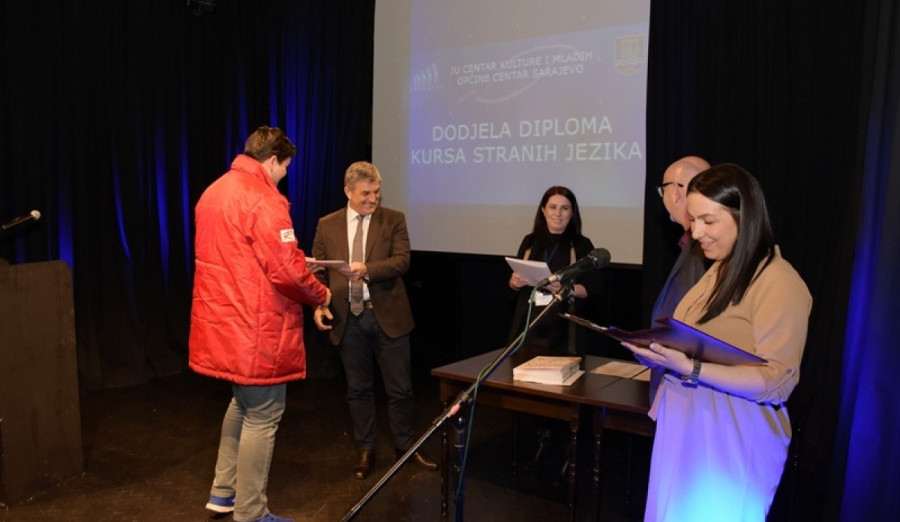 Preko 200 mladih će sutra dobiti certifikate za uspješno završene kurseve engleskog i njemačkog jezika i računarske grafike