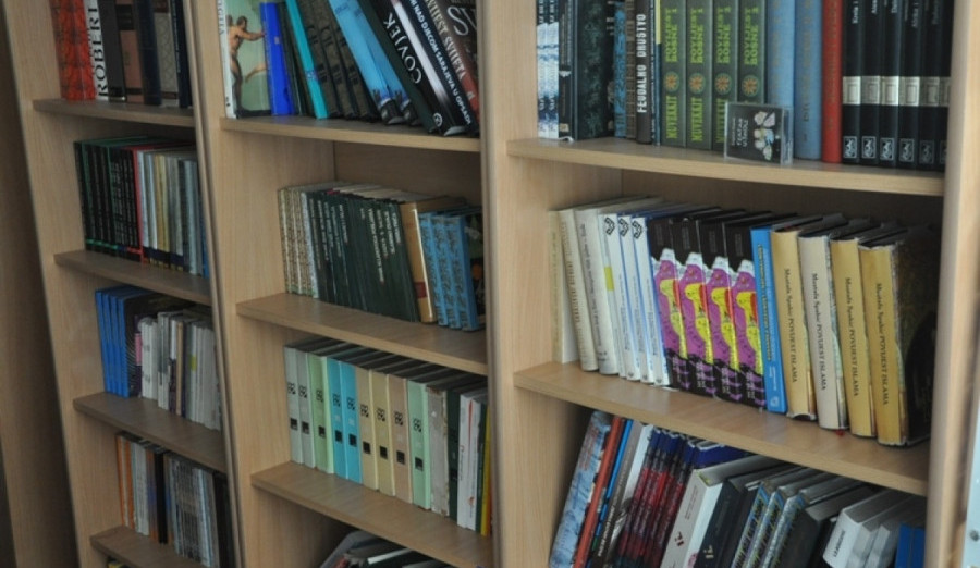 Akcija prikupljanja knjiga za biblioteke u Matuzićima i Srebrenici
