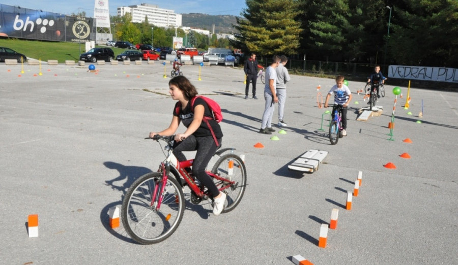 Sutra kod stadiona Koševo četvrti po redu Bike fest