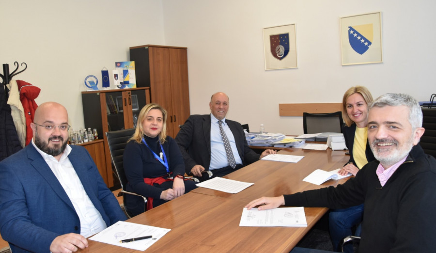 Osiguran prevoz za 274 učenika Osnovne škole „Nafija Sarajlić“
