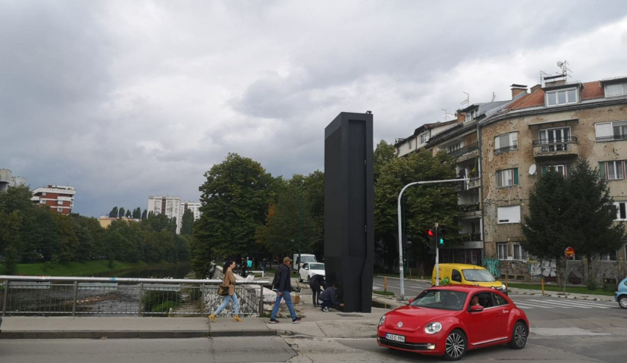 Općina nije izdala rješenje za postavljanje reklamnog panoa