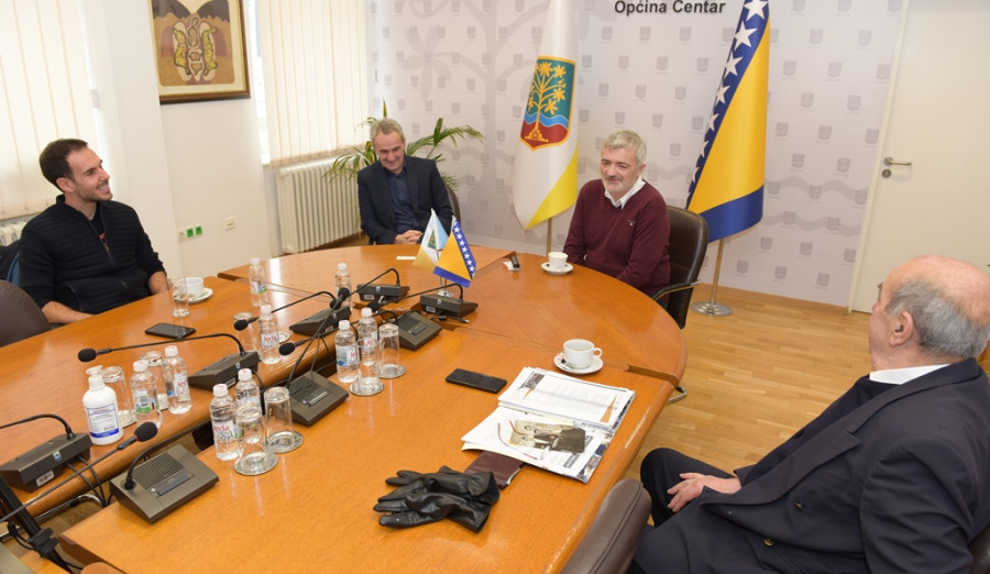 Načelnik Mandić ugostio Roberta Dacešina
