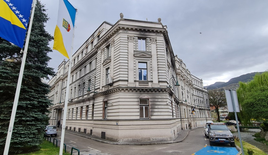Izvođenje završnih radova na ugradnji termo fasade