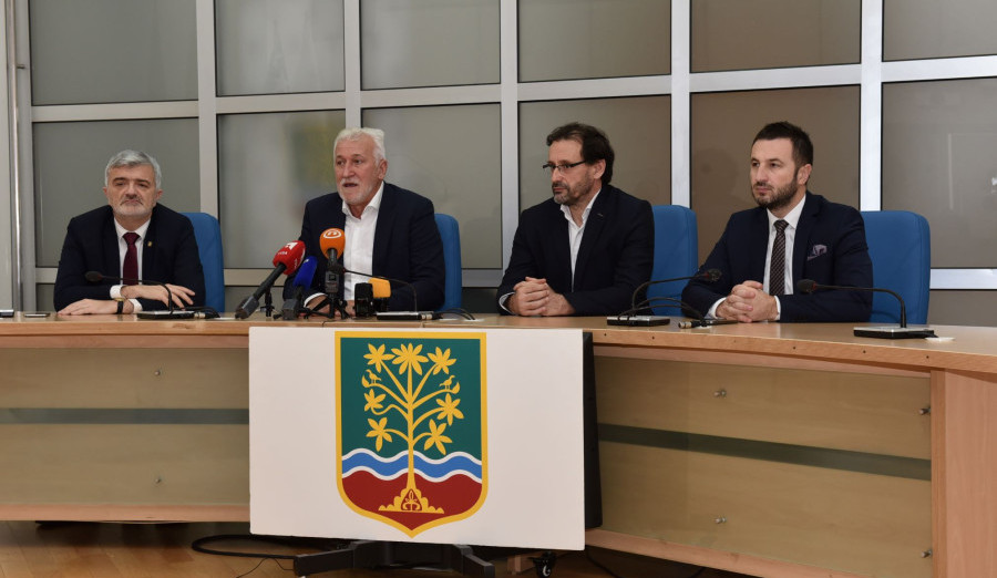 Održana konferencija za medije Saveza općina i gradova FBiH