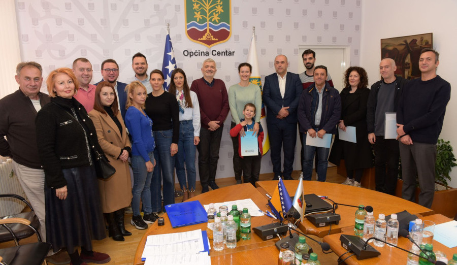 Potpisani ugovori sa preduzetnicima iz Centra