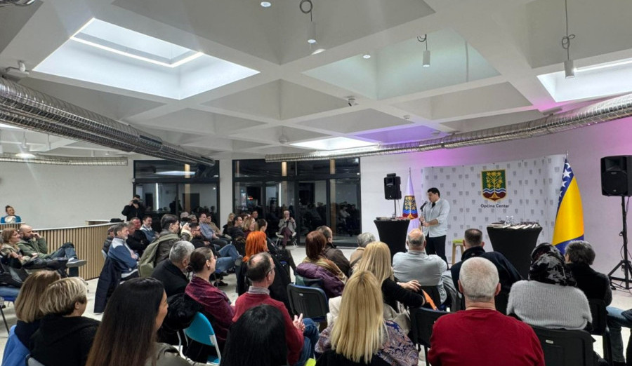 U petak održano književno veče sa Stefanom Simićem