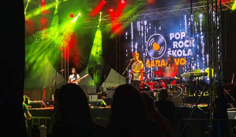 Drugi dan Festivala u Centru obilježio koncert mladih rok bendova